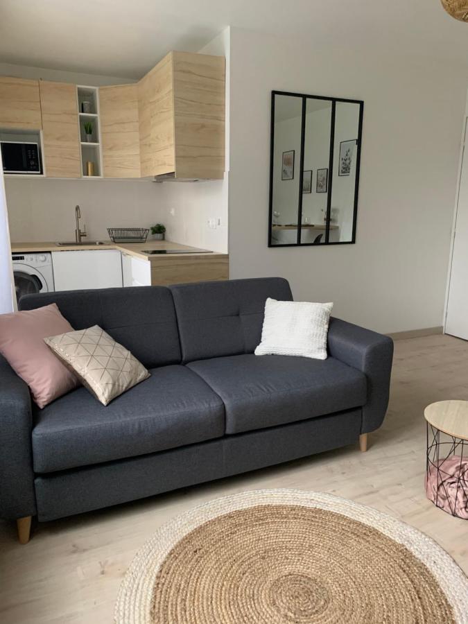 Studio 30M2 - Au Pied De La Gare - Parking Cergy Eksteriør bilde