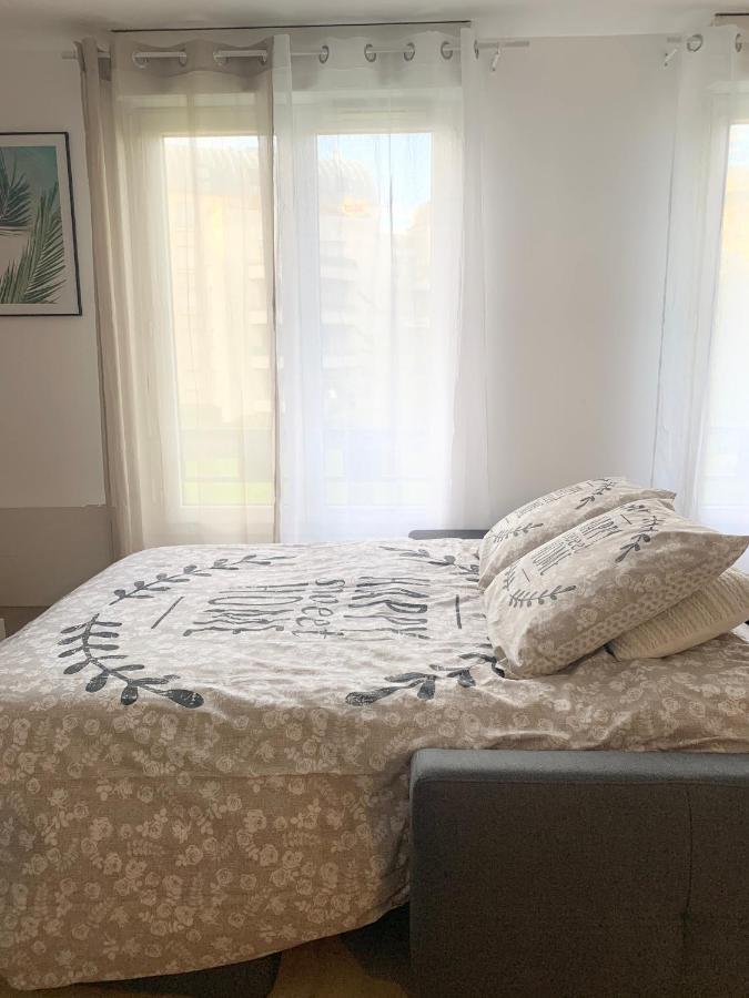 Studio 30M2 - Au Pied De La Gare - Parking Cergy Eksteriør bilde